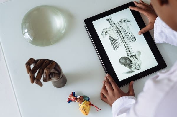 Which IB Diploma courses should I take to study Medicine?